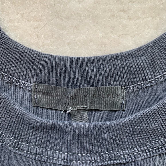 Urban Outfitters Cropped Tee - Picture 4 of 4